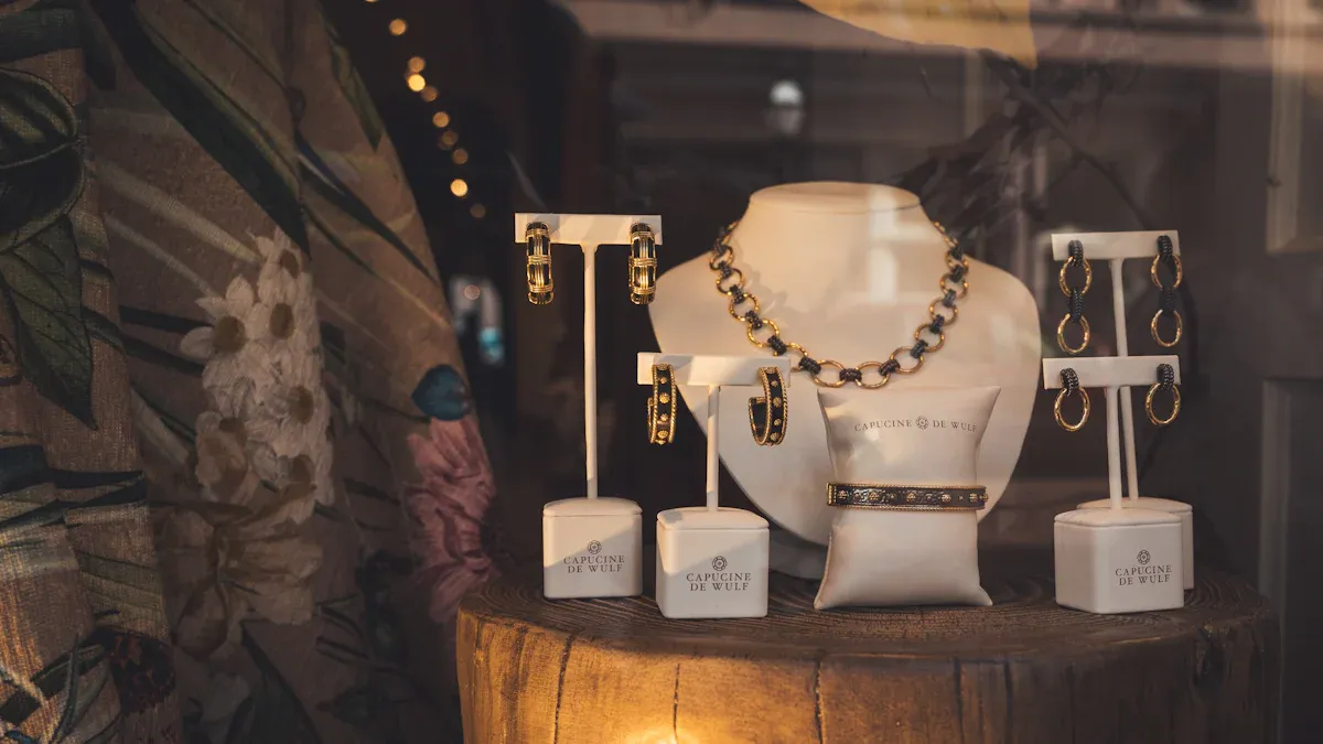 Exploring the Benefits of Stainless Steel Jewelry Dropshipping in 2025