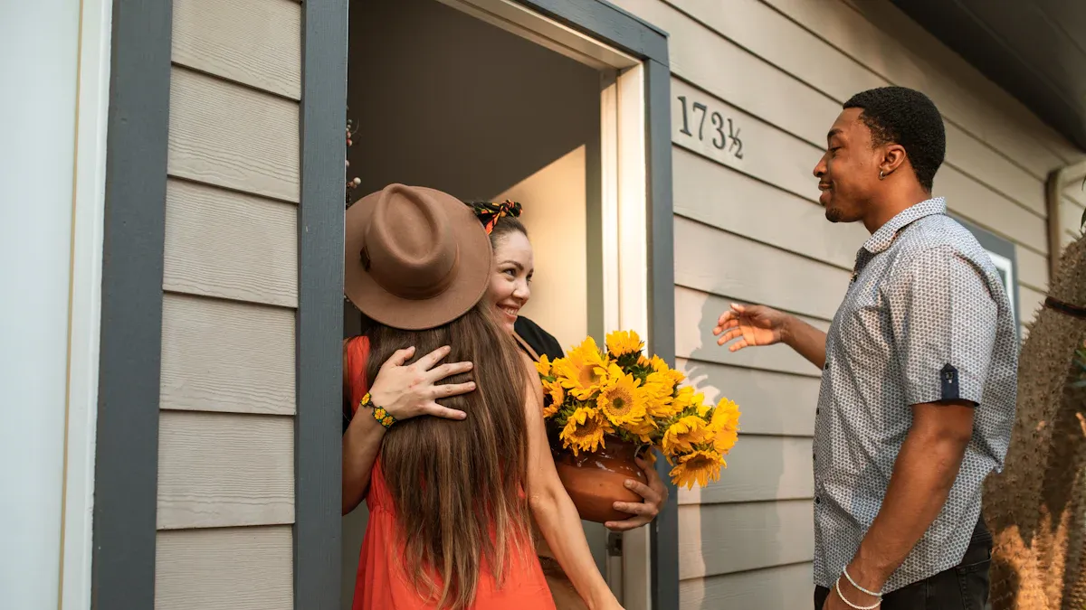 The Ultimate Guide to Housewarming Gifts for 2025