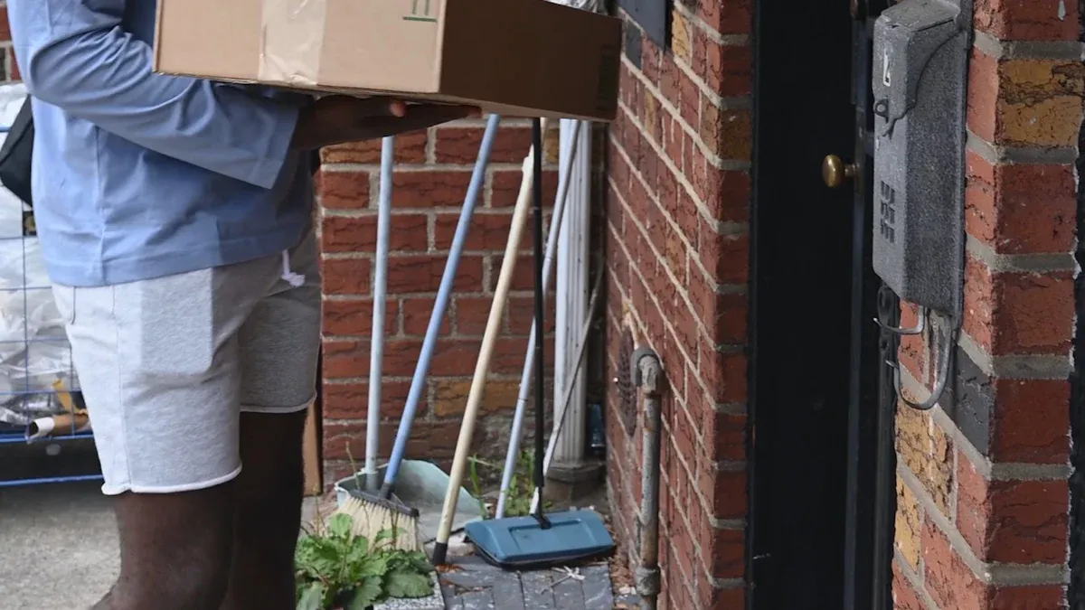 How Dropshipping Works