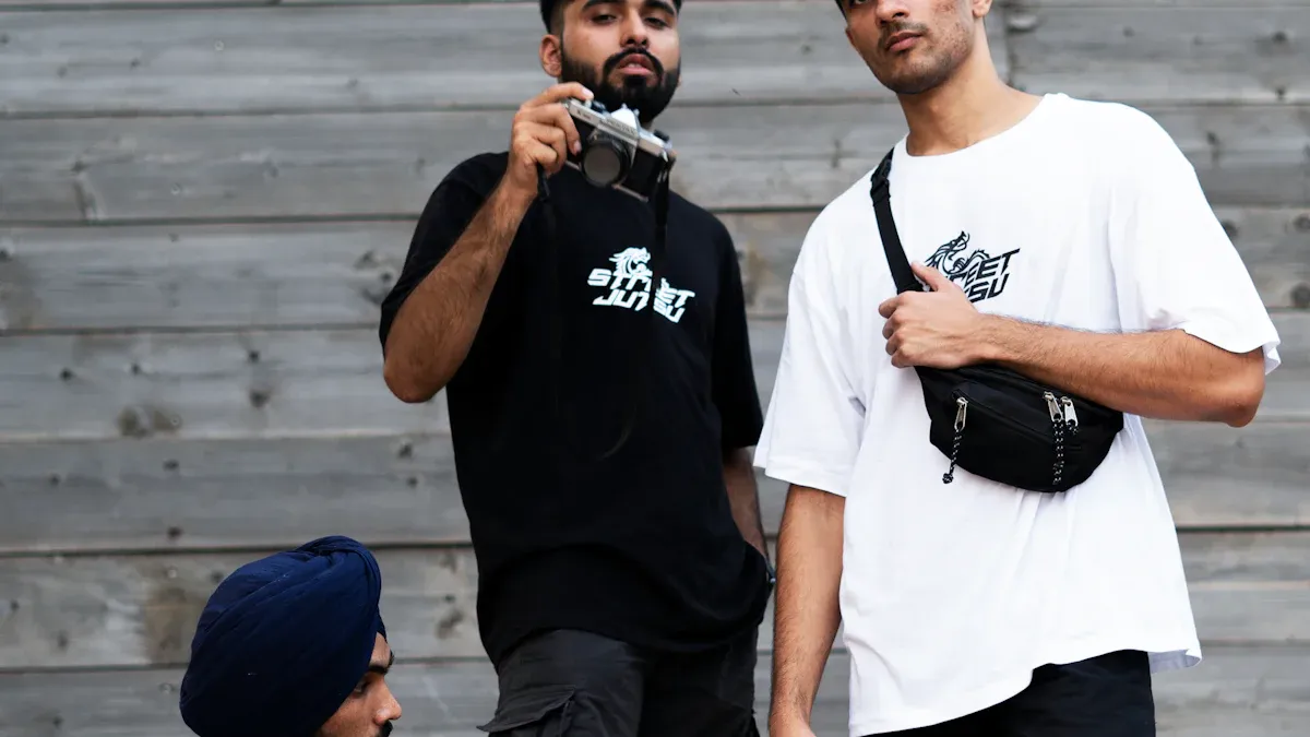 Top Trendy Men'
                style=