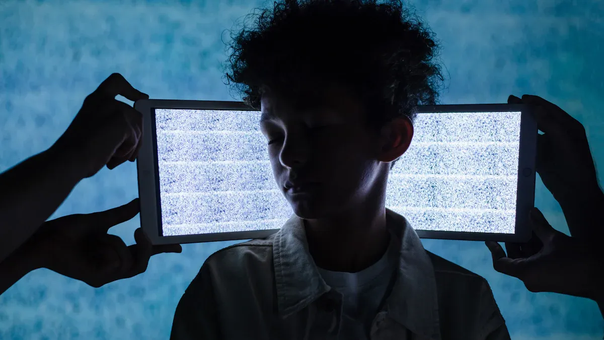 How Social Media Gaslighting Spreads