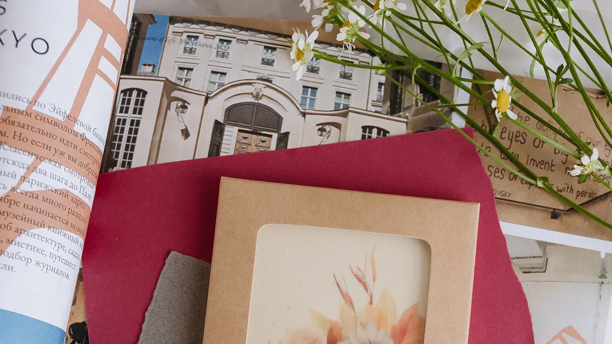 Creative Ways to Present Cards