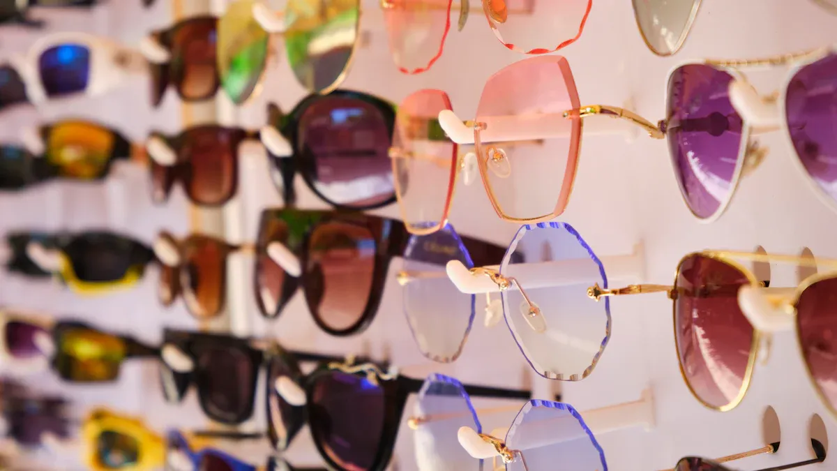 Smart Ways to Prevent Social Media Backlash for Sunglasses Wholesale Retailers
