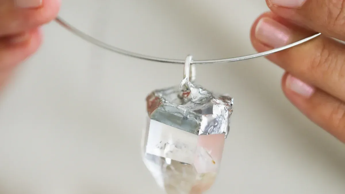 Aplicaciones prácticas de las joyas cristal