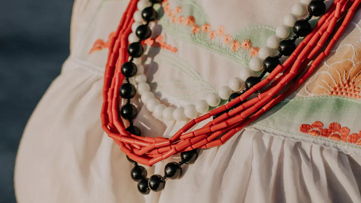 Top Wholesale Vintage Jewelry Tips for 2025