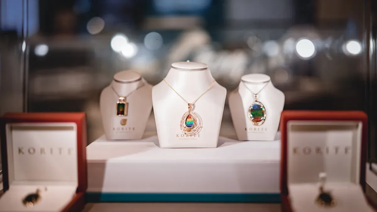 Where Retailers Buy Wholesale Fashion Jewelry Online