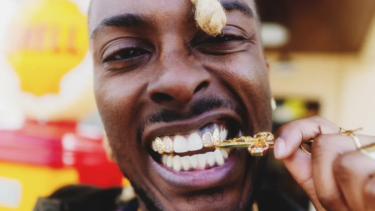 Iced-Out Grillz Pricing Explained: Real Budget Ranges for VVS Moissanite Sets