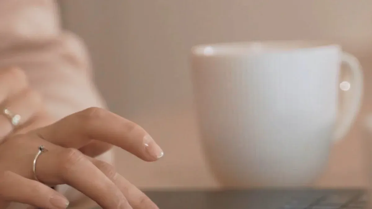 1. Database NF: First Normal Form