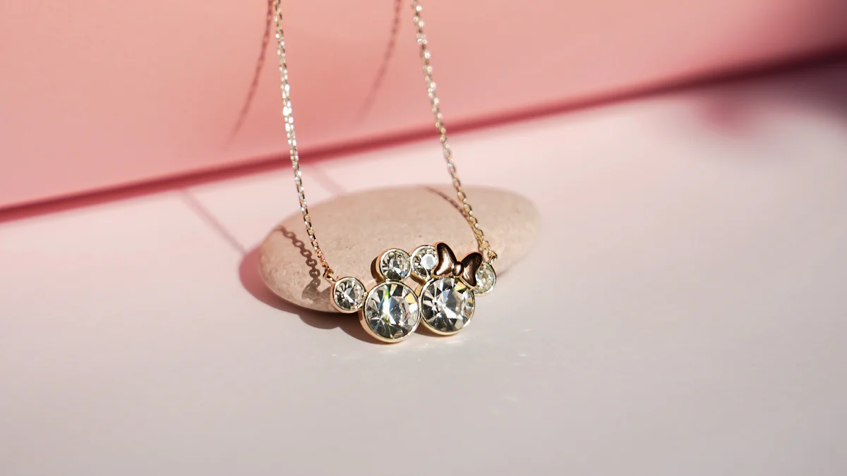 How to Pick the Best Moissanite Bezel Necklace