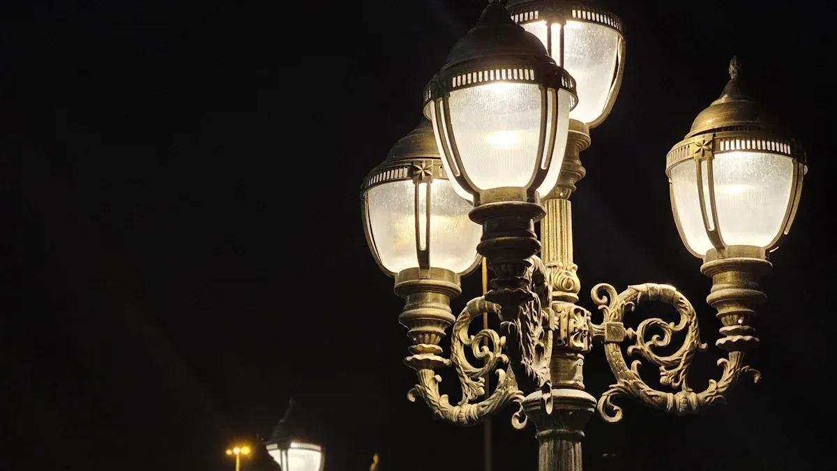 How to choose the appropriate height of a lamp post