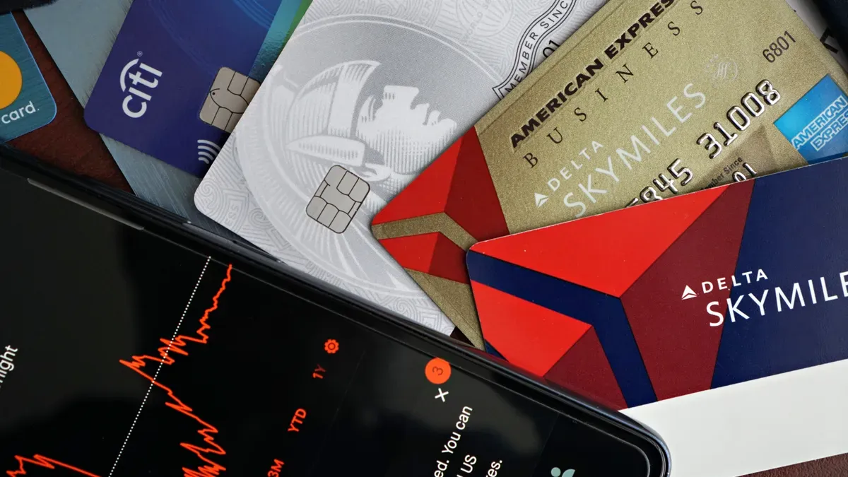 Comisiones y FX: ¿qué tarjeta cripto cobra menos?