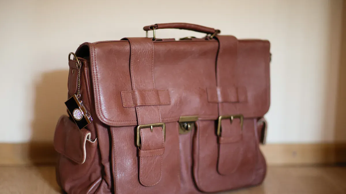 news-720-405 Microfiber Leather Style and Appearance