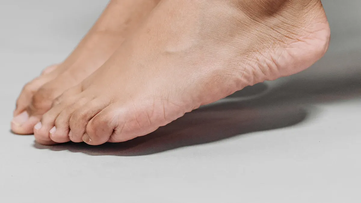 5 Signs Your Socks Are Failing to Keep Your Feet Comfortable