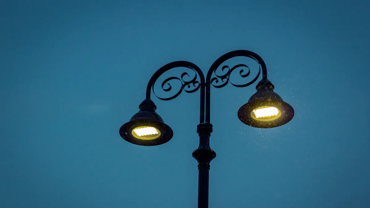 Street Lamps vs. Pole Lamps