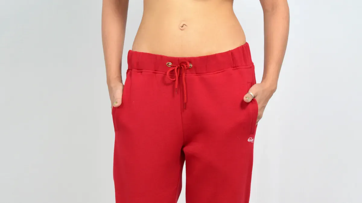 A simple guide to choosing slim-fit custom sweatpants from Pinyang Clothing