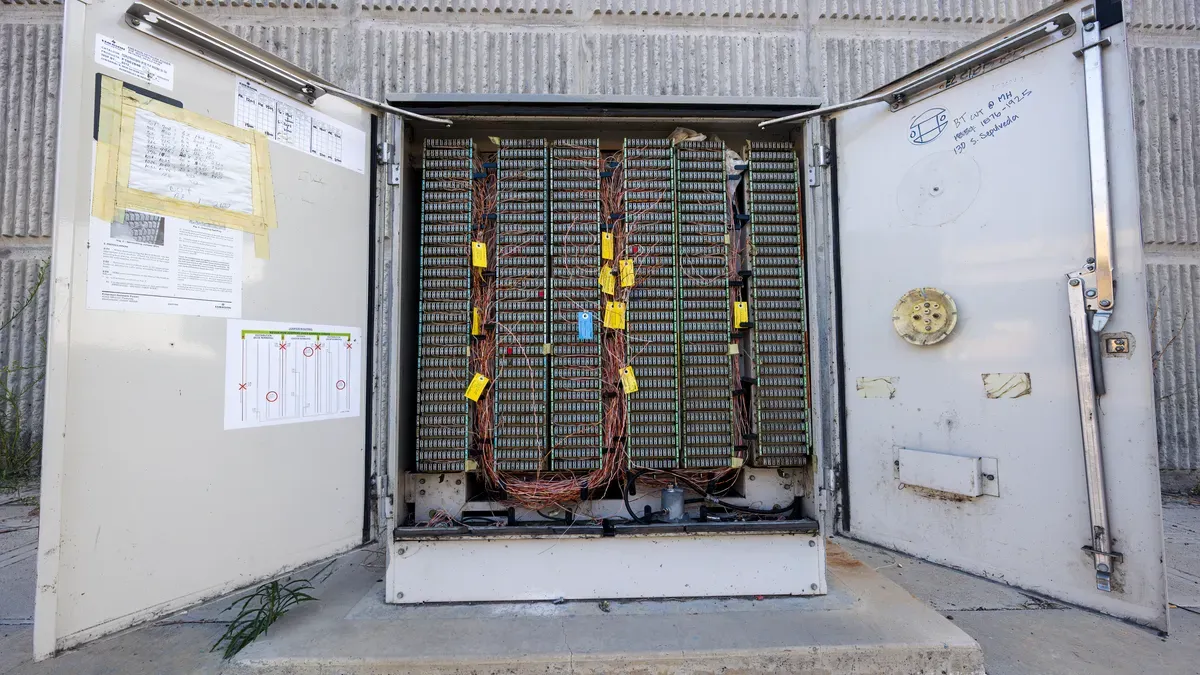 Why Telecom Rectifier Systems from ESTEL Stay Strong in Hot and Cold
