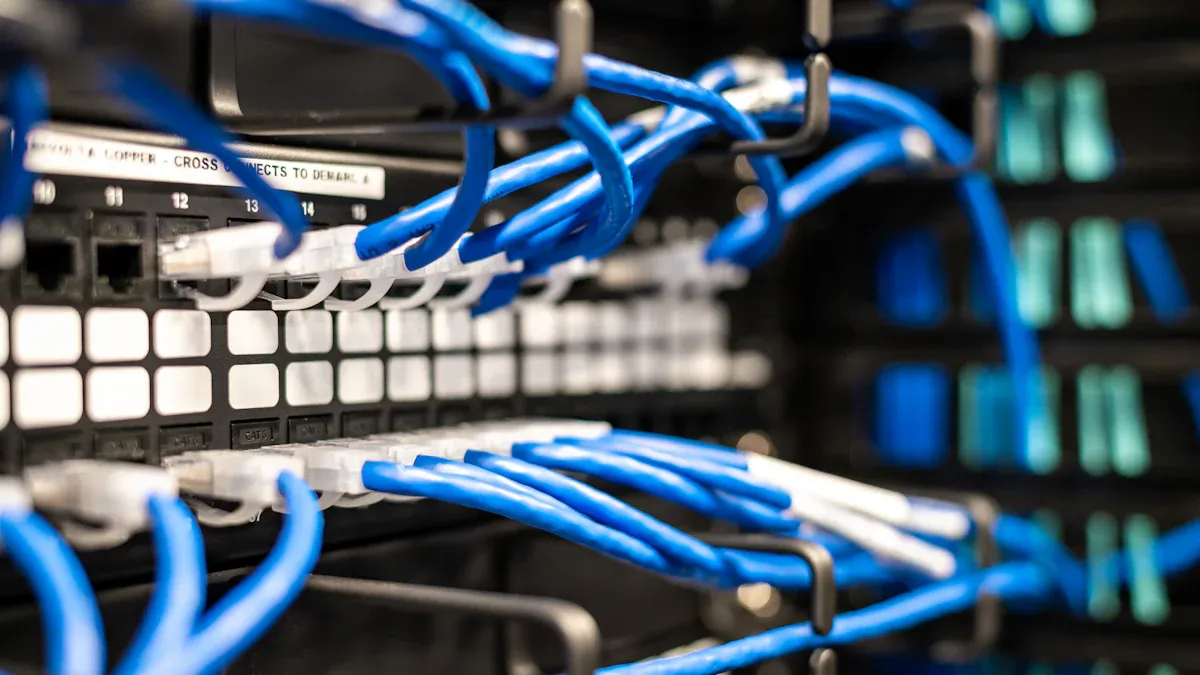 Quick-Release Maintenance in Telecom Cabinets