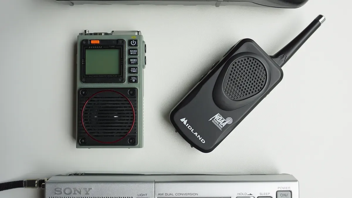 How to Design a Compact Emergency Communication Vehicle Kit with Quick-Deploy Brackets for Telecom Power Systems