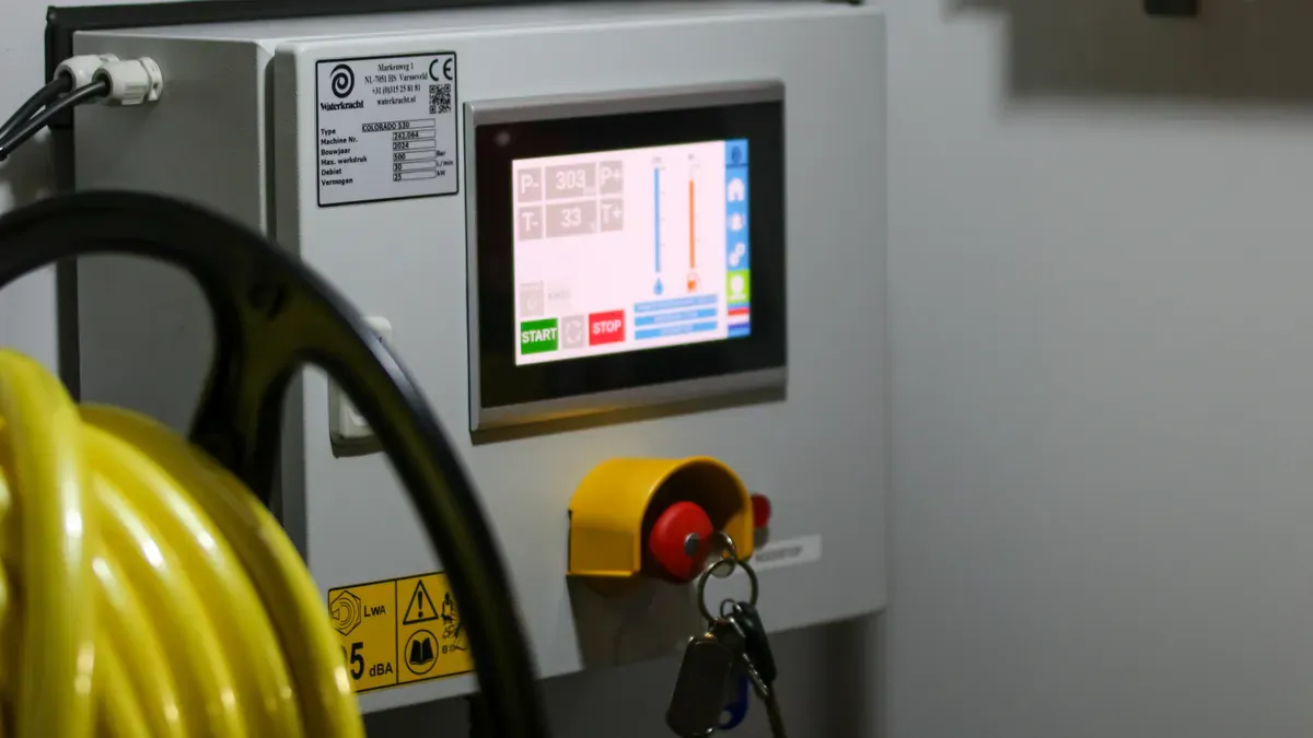 How Multilingual Voice Control Enables Voice O&M Commands for Smart PDUs
