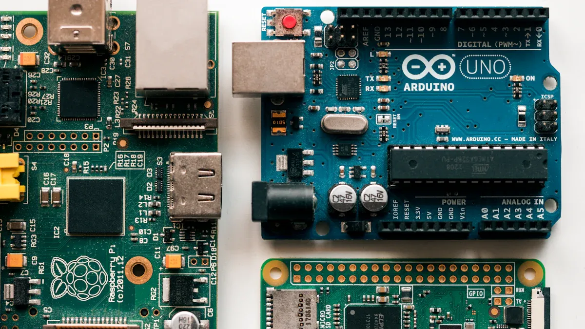 Flex Rigid PCBs vs. Traditional Rigid PCBs