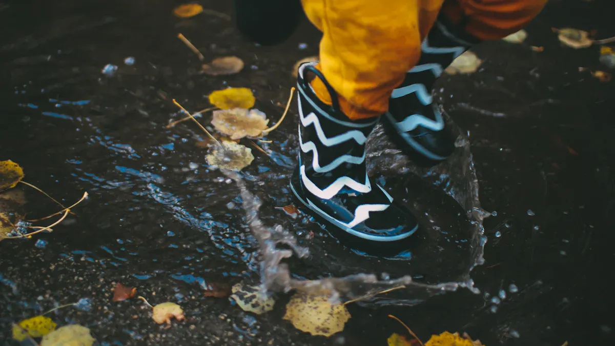 Which Fishing Shoes Work Best in Wet Weather