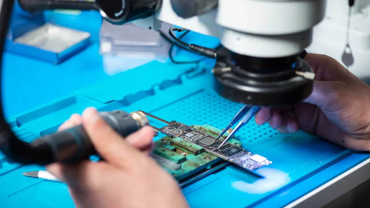 Component Mounting in PCB Assembly