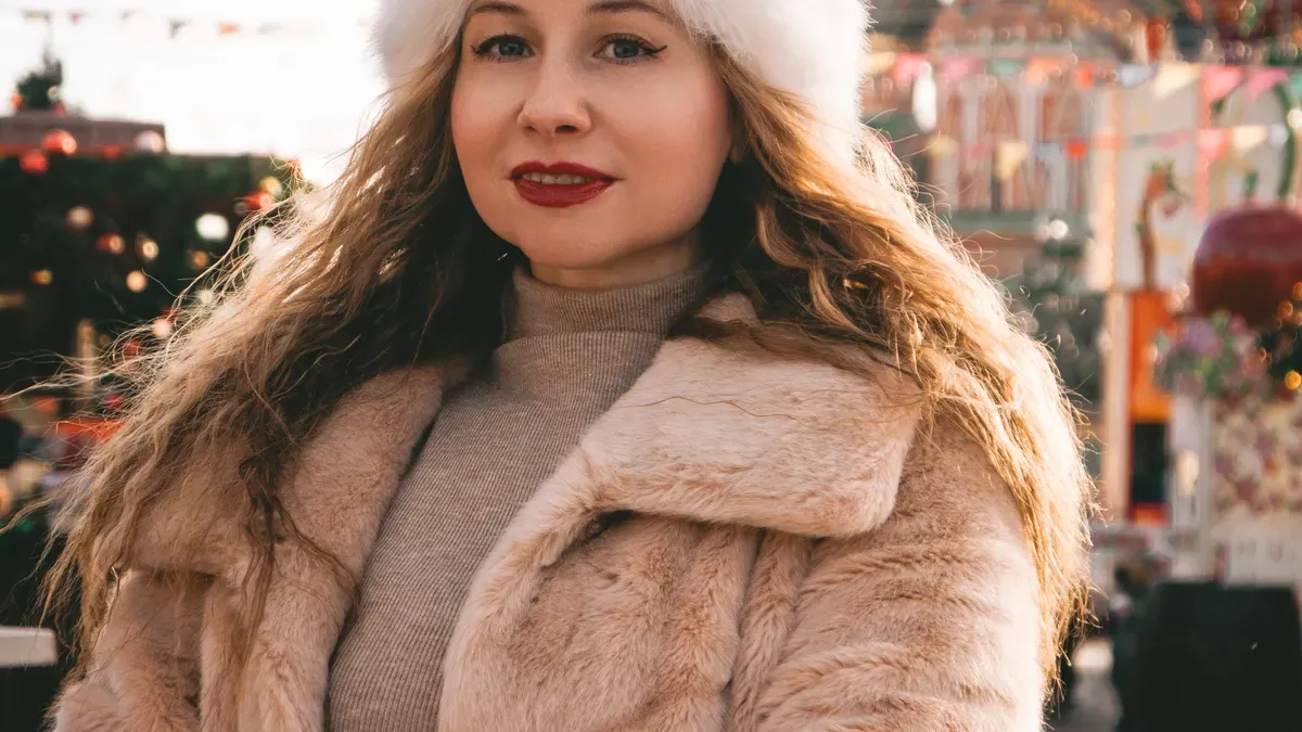 The Best Faux Fox Fur Scarves Women Are Wearing in 2026