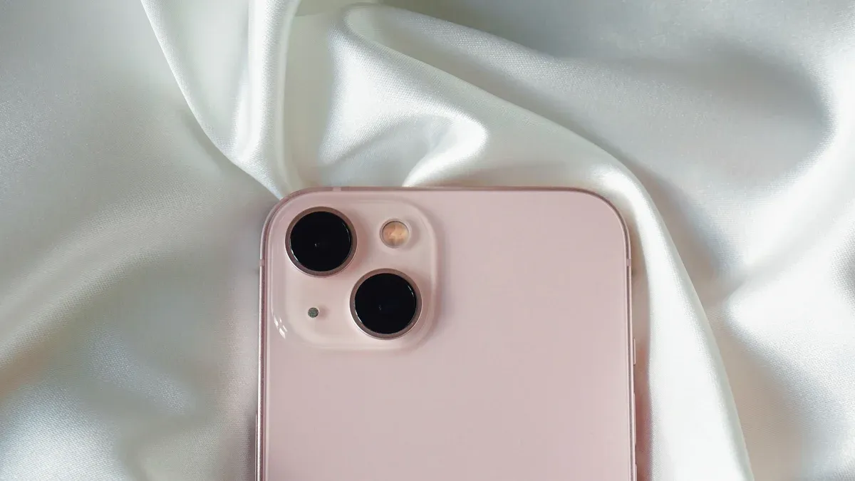 1. Falcon Supernova iPhone 6 Pink Diamond
