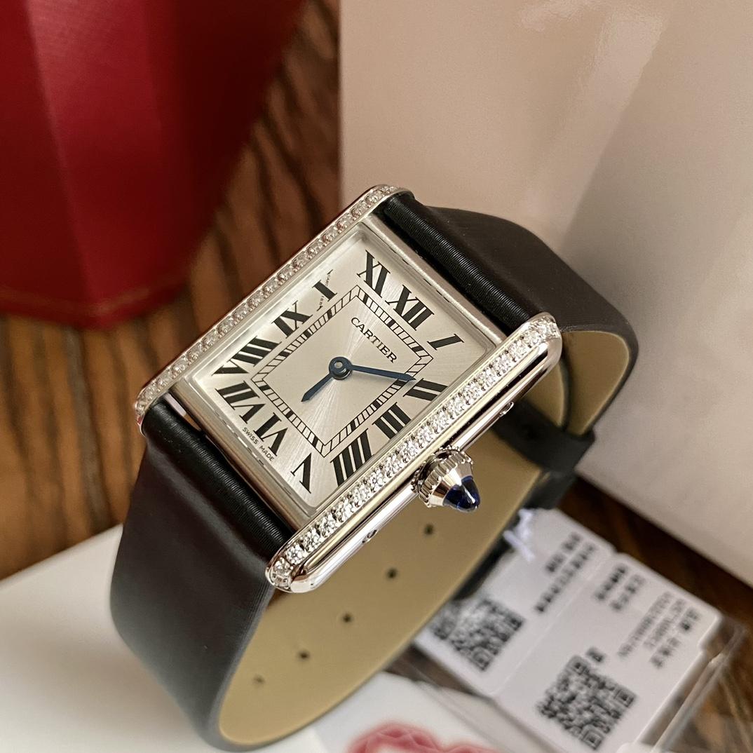 Styling Cartier Clone Watches for Summer