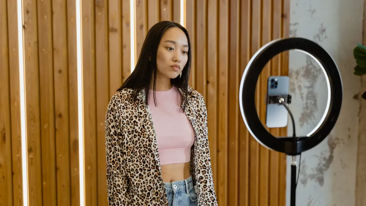 Membuat Konten Menarik