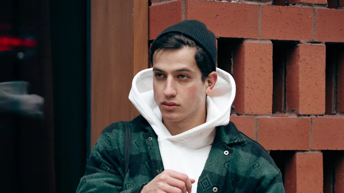 How to Style a Men'
                style=