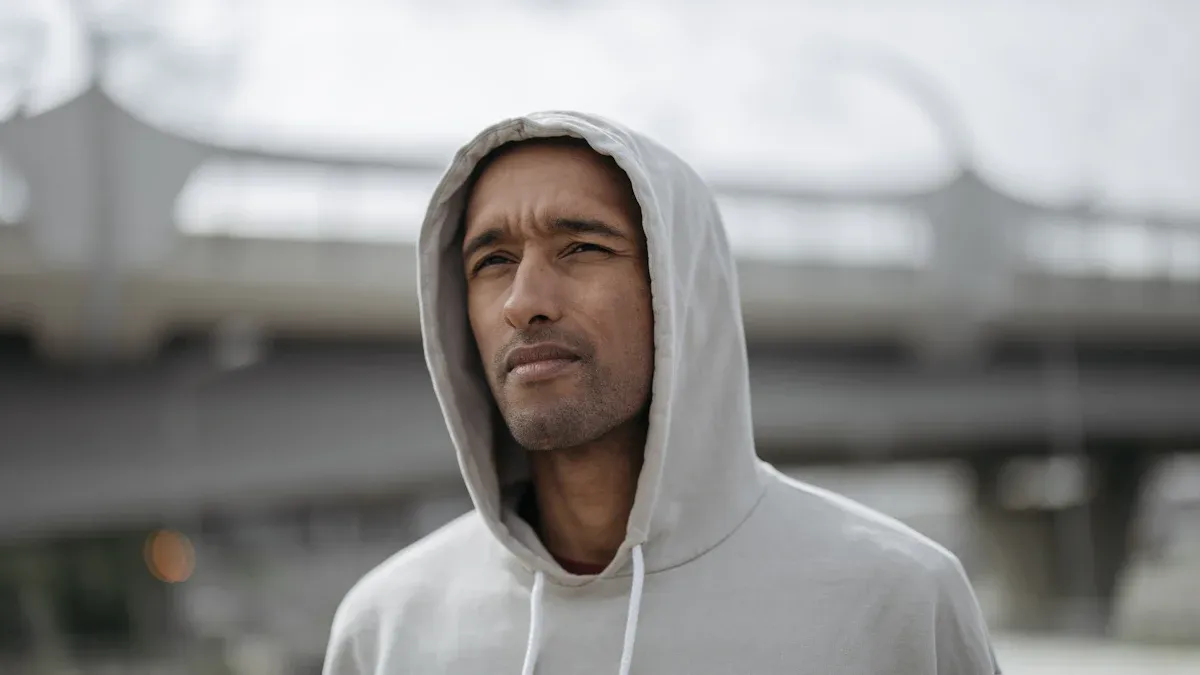 Finery Clothing Reveals How to Pair Men'
                style=