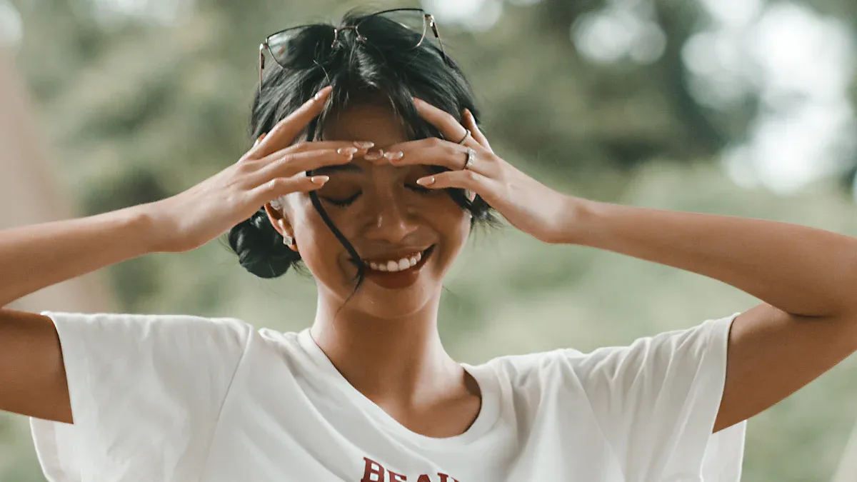 Fit And Style For Men’s Bead Embroidery T-Shirt