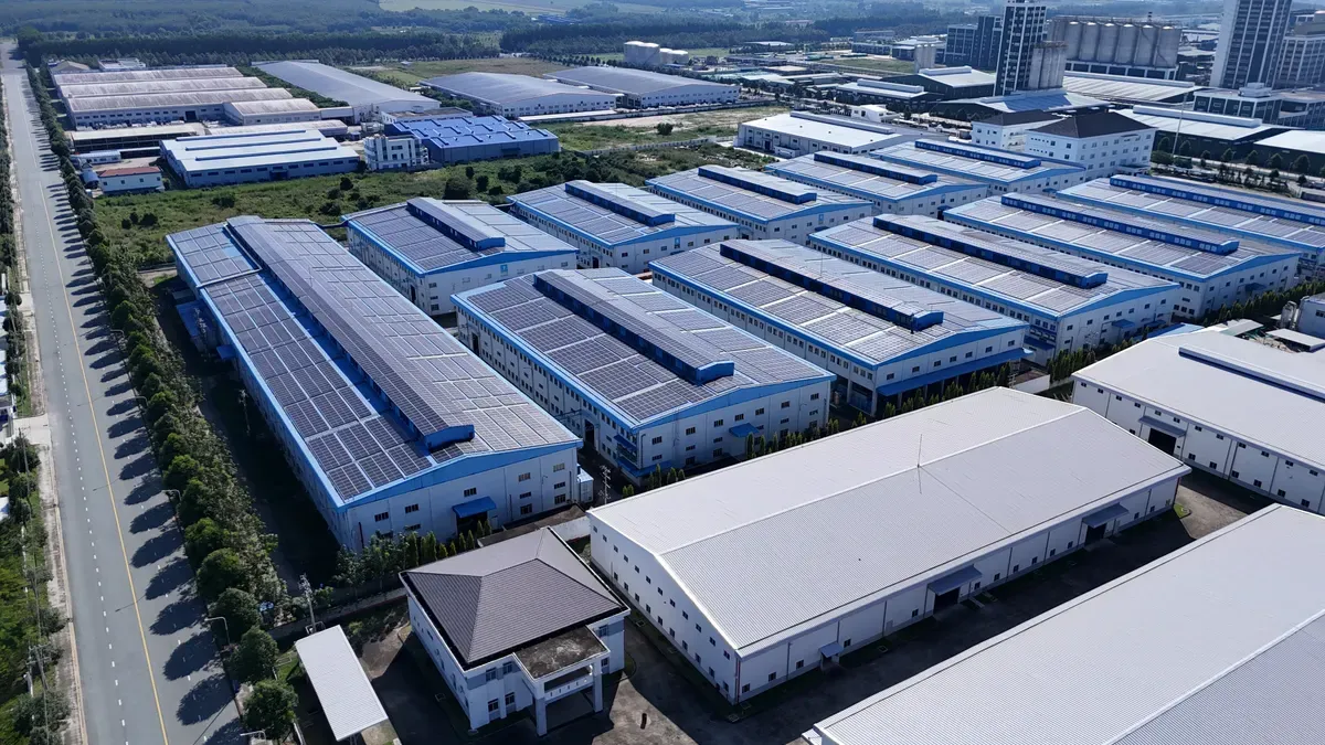 Supply Chain Traceability and Compliance for Manufacturers