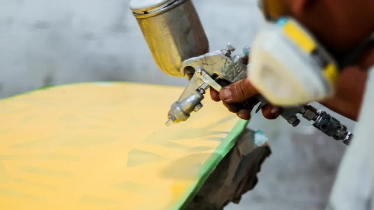 Polyester vs Epoxy: Core Construction Differences
