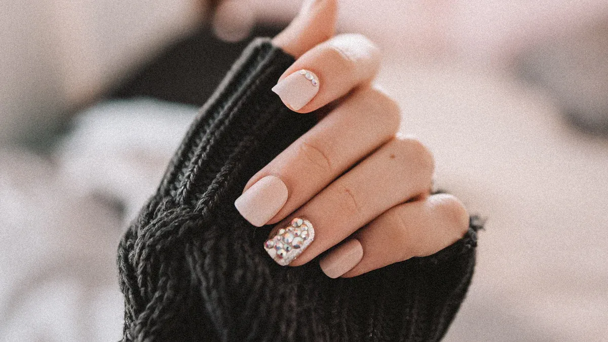 How to Use Acrylic Nail Kits Effectively