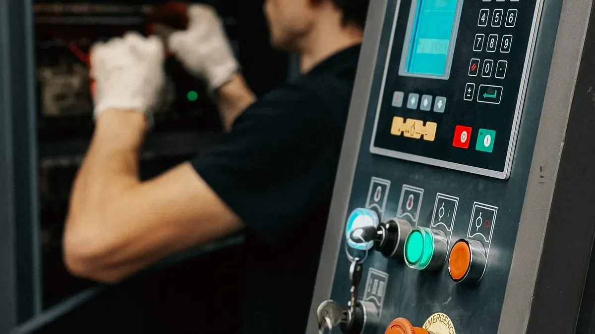 Key Factors for Selecting a Reliable Panel Saw Manufacturer