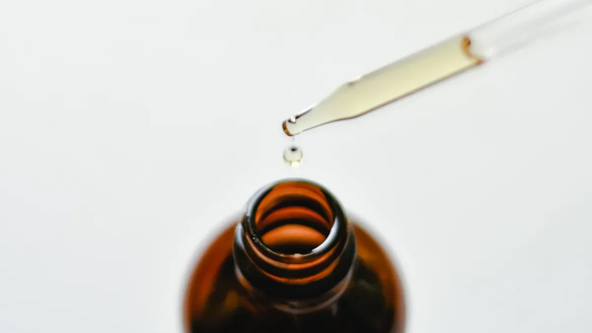 A guide to droppers and pipettes