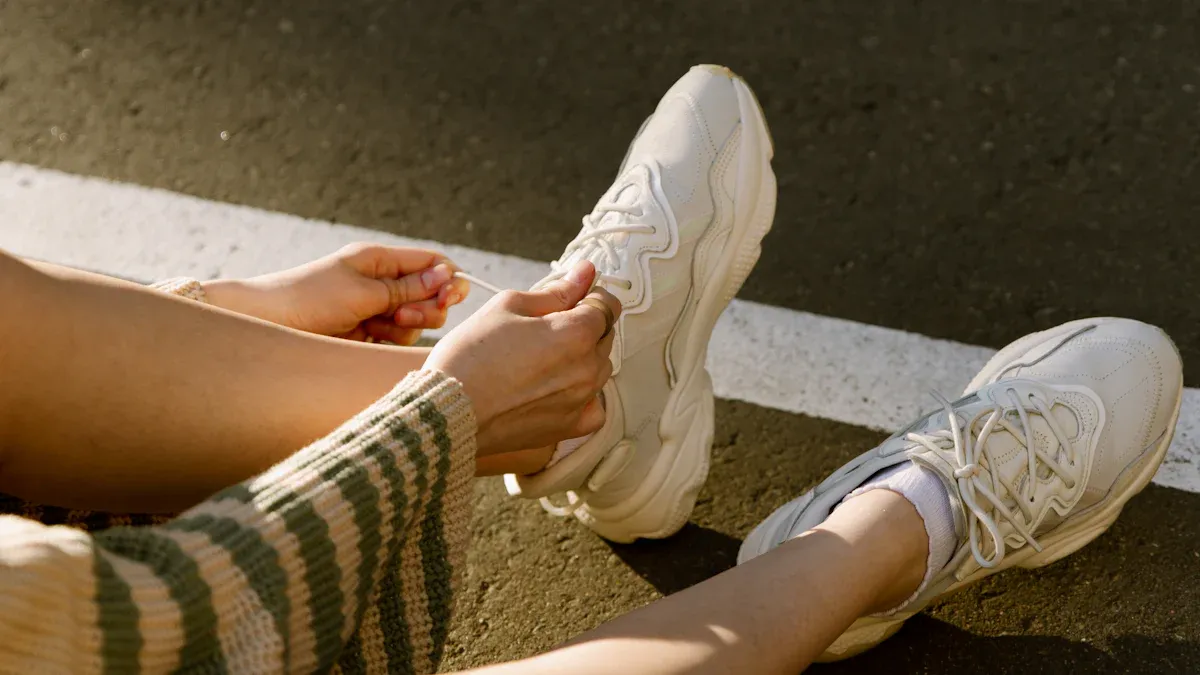 How Arch Support Affects Breathability in Socks