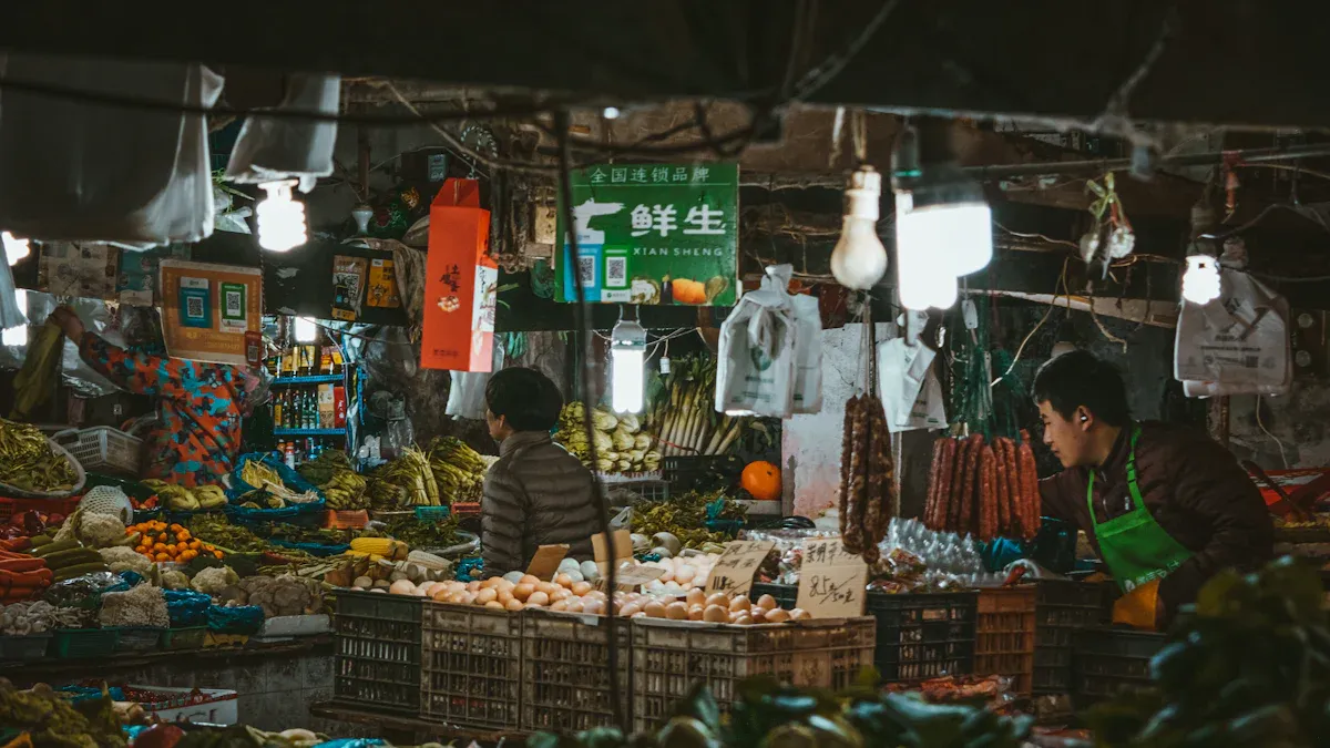 Pinduoduo Shopping Guide: How to Use China'
                style=