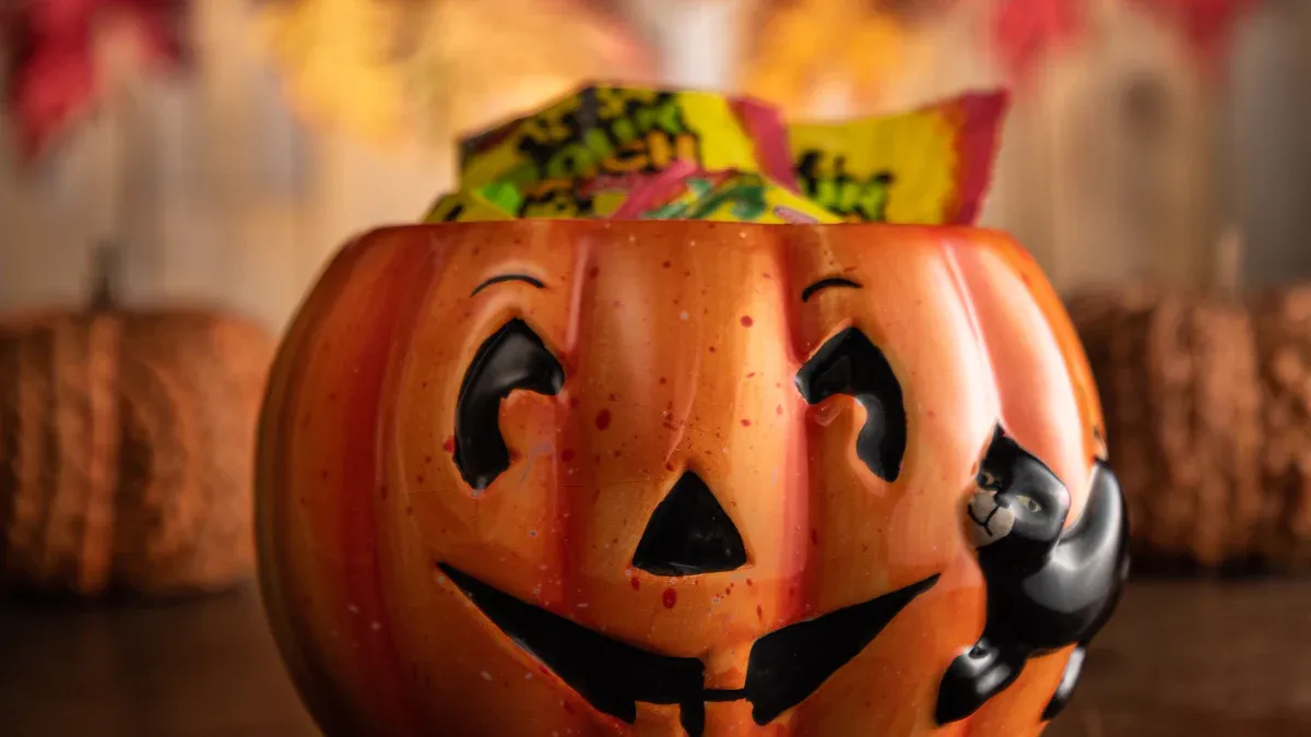 Tips for Maximizing Halloween Shipping Savings