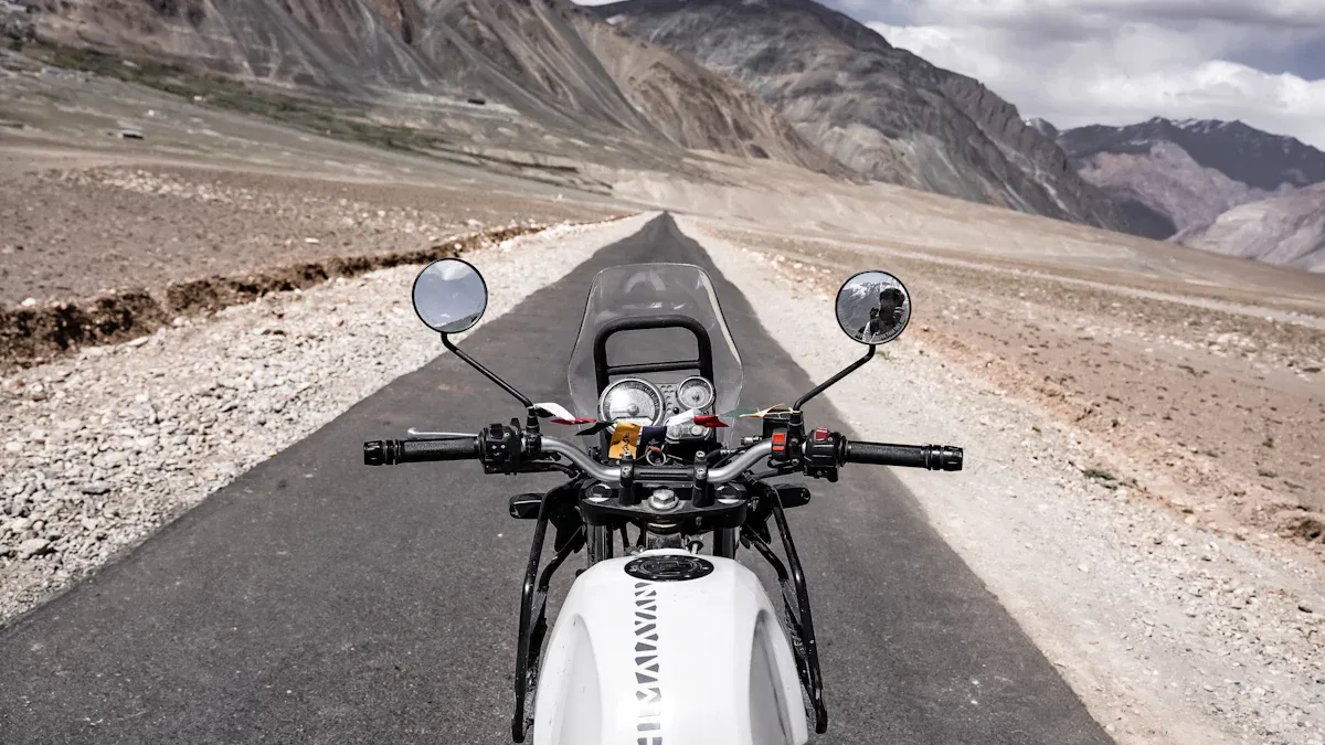 Windshield Features for Long-Distance Rides
