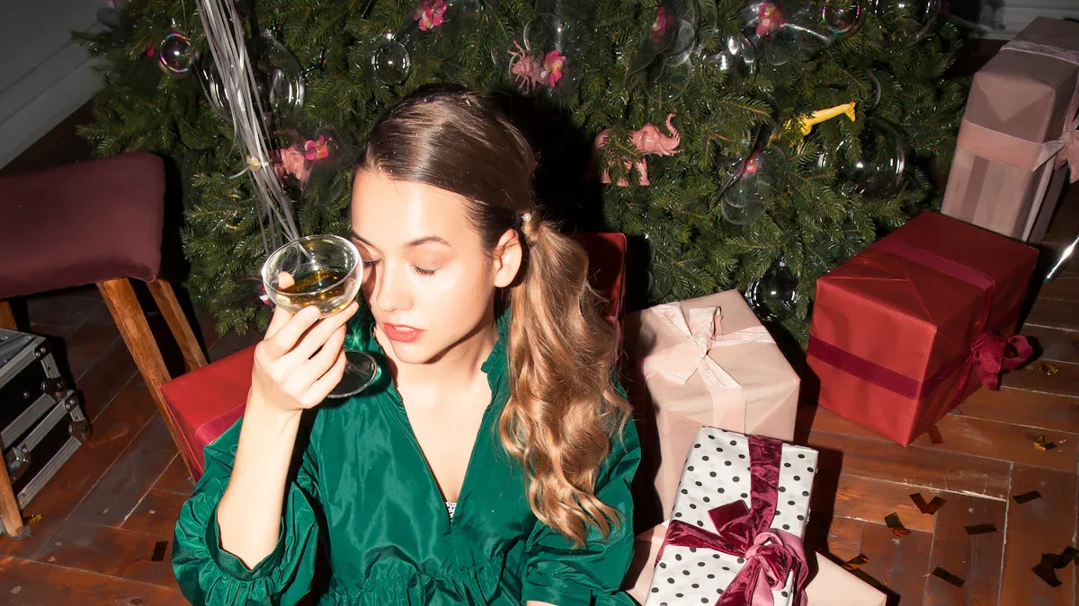 Rapid Chilling Glasses: Christmas Barware Gift