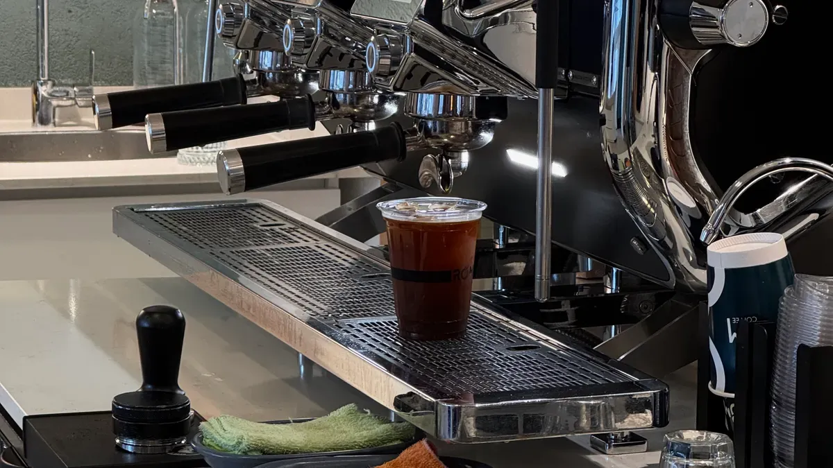 Best Commercial Espresso Machine Options for High-Volume Bars
