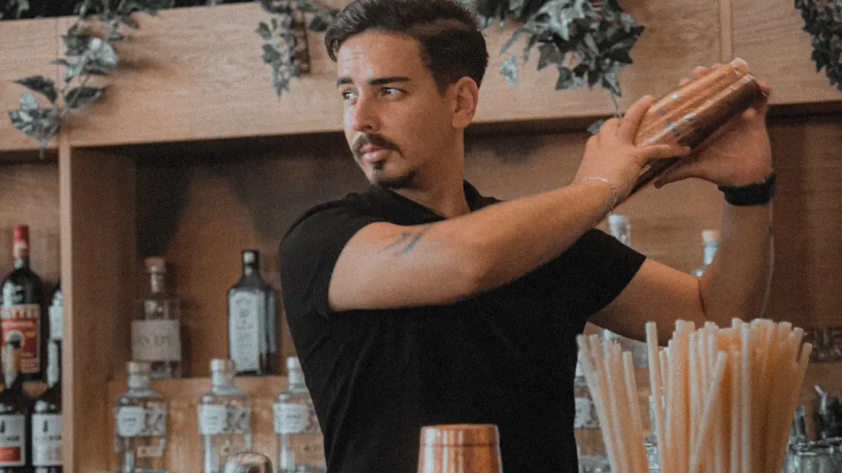 Top 5 Cocktail Makers in 2026 (and Why Pod-Free Mixing Wins)