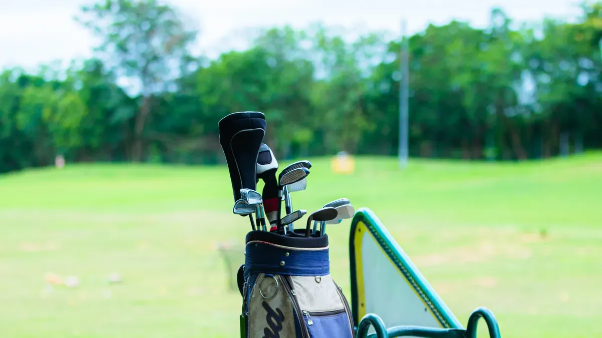 Gift Ideas for Male Golfers: Tech & Tools