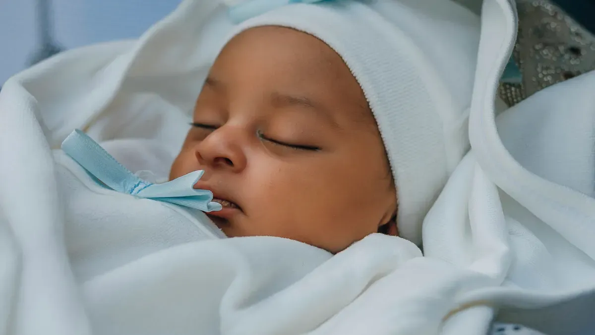 Why Organic Cotton Is the Best Choice for Adjustable Baby Sleep Bags