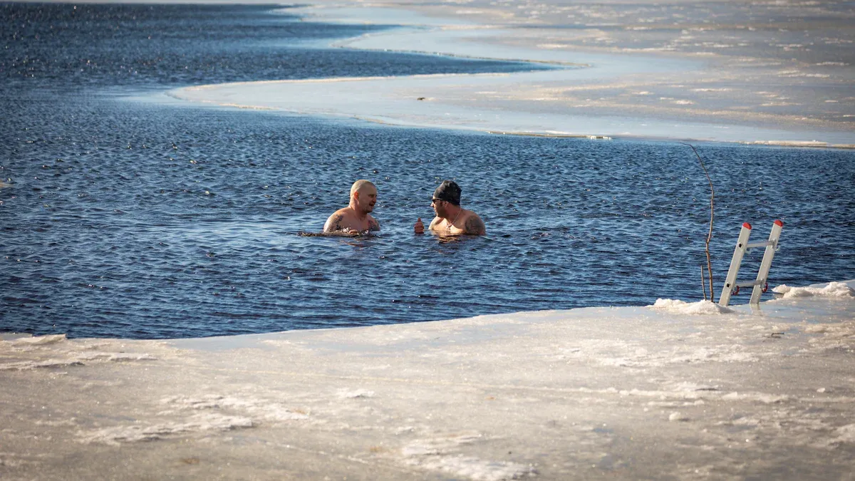 How to Use an Ice Bath Tub Safely at Home