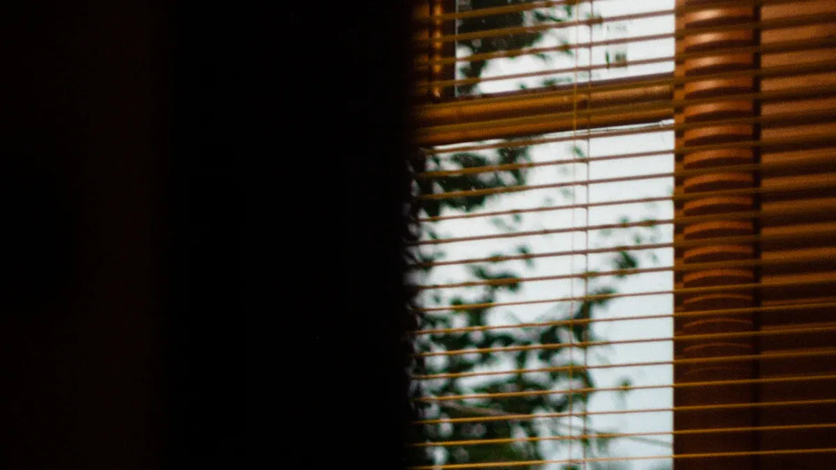 Insulated Blinds and Material Choices