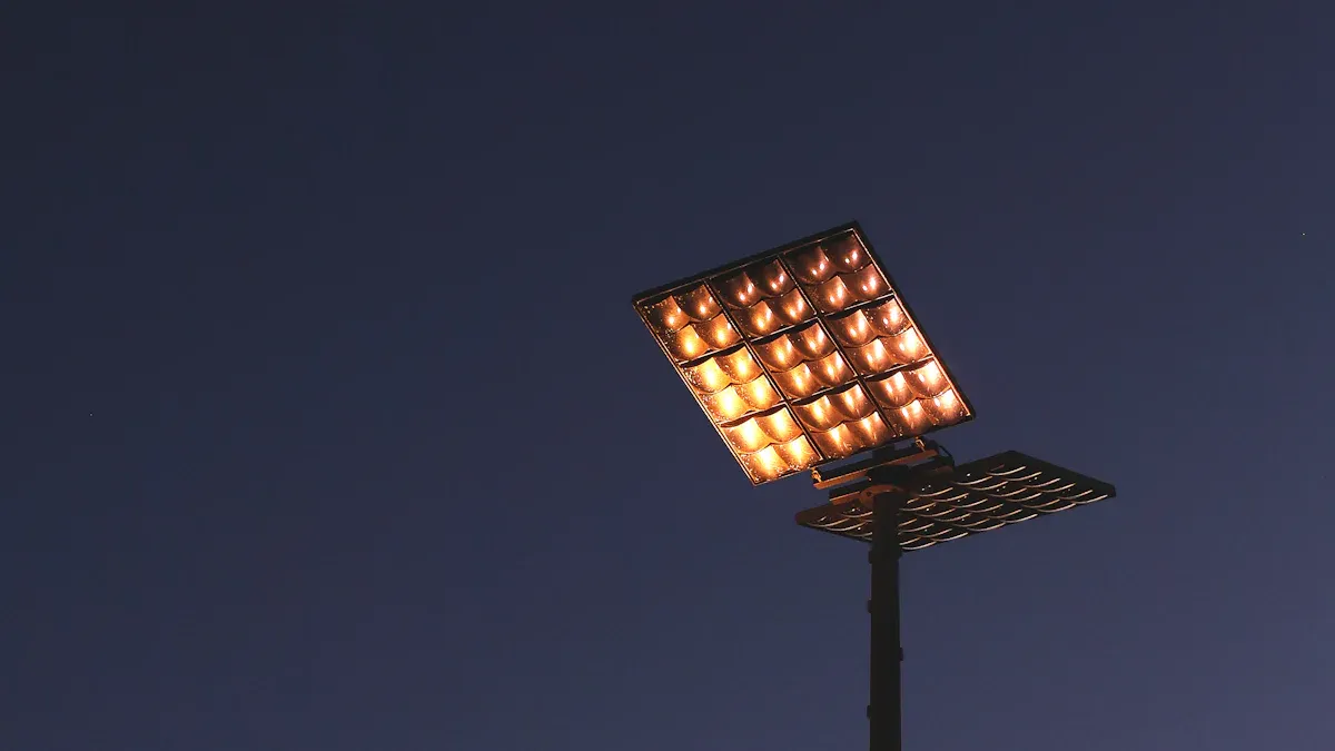 LED street lamp poles: Energy Use